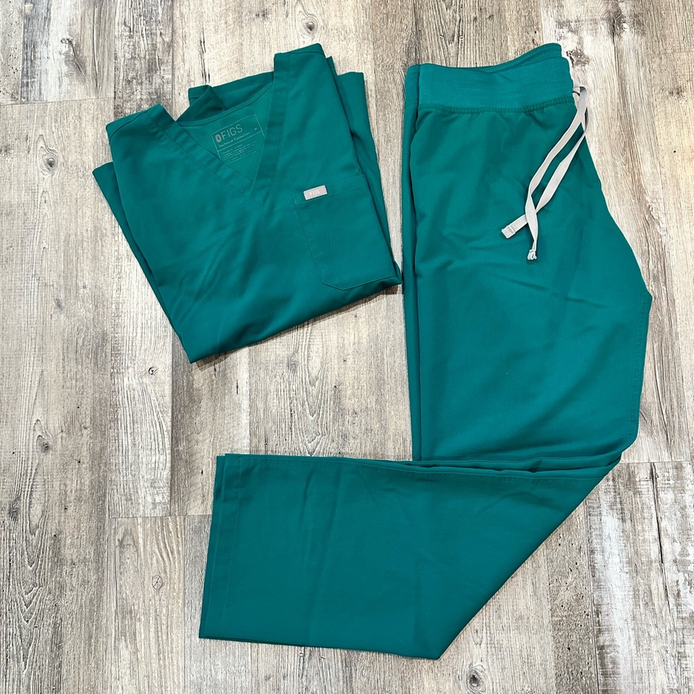 FIGS Scrubs Set- Hunter Green (with grey ties)